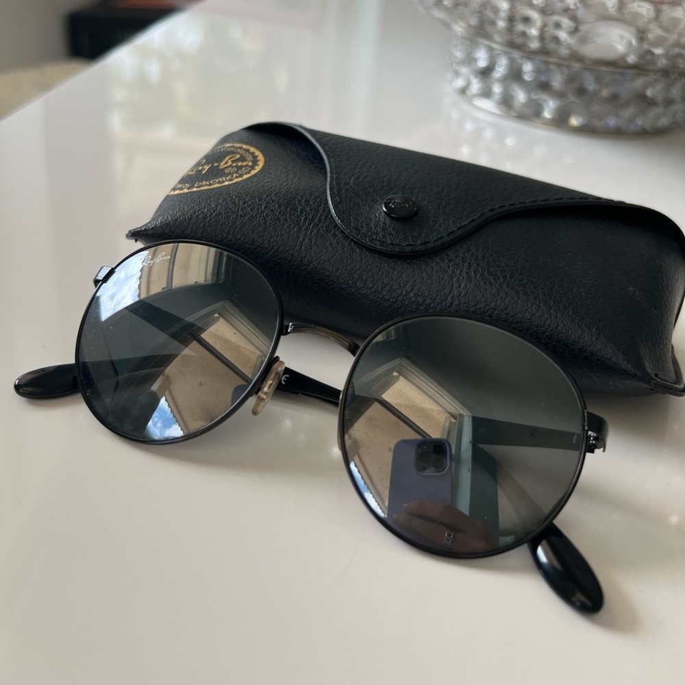 Ray-Ban Round Metal All Black Reflective Glasses